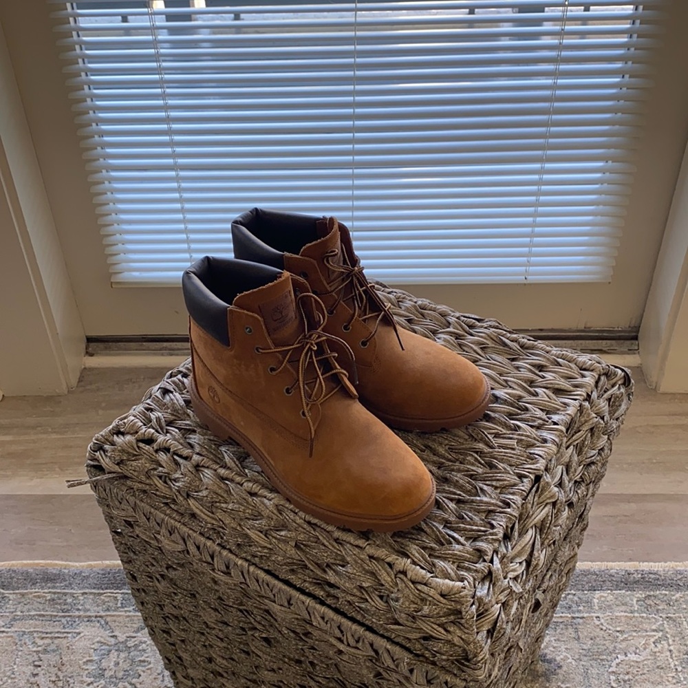 Timberland Boots - Picture 1 of 4